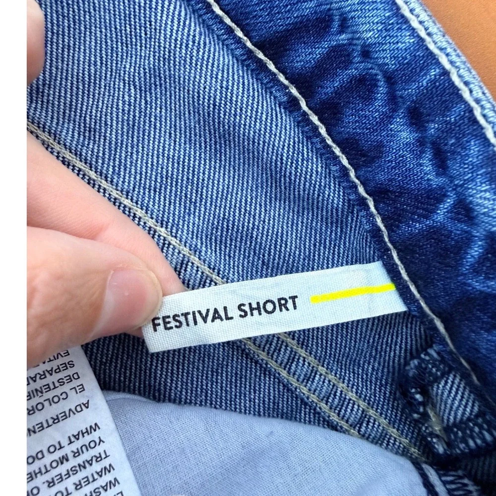 Garage festival short